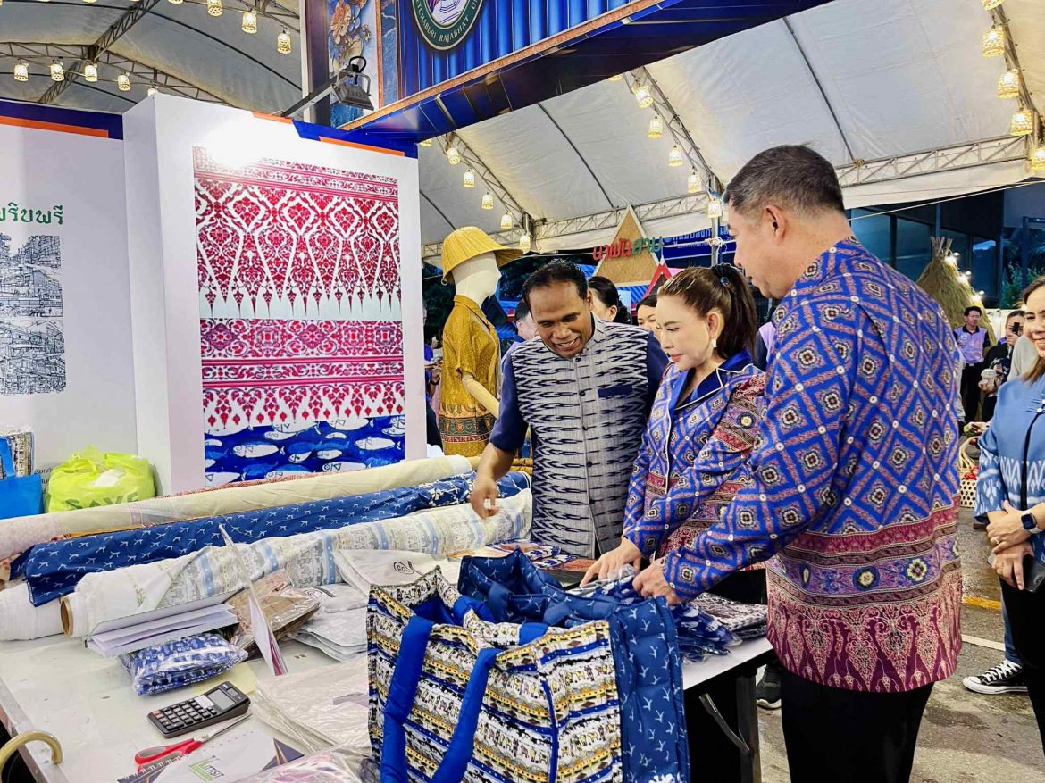 d744a129-adbb-458f-82c7-fdb8f8944260